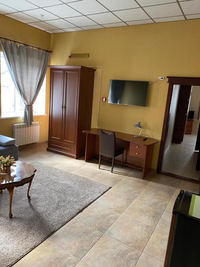 Hotel Gostynnyi Dvir Bucea Exterior foto